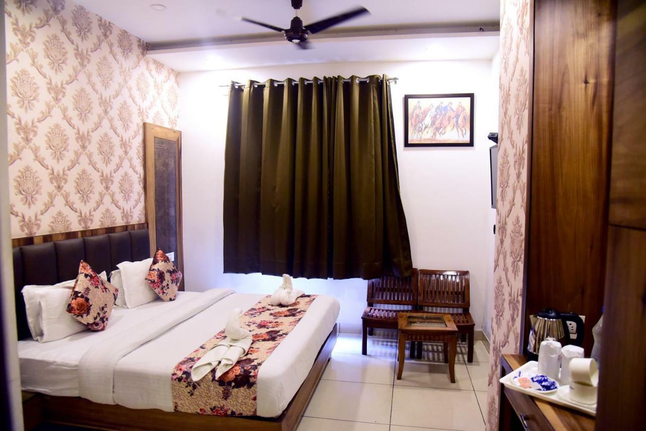 Hotel D S Inn Amritsar Exterior photo